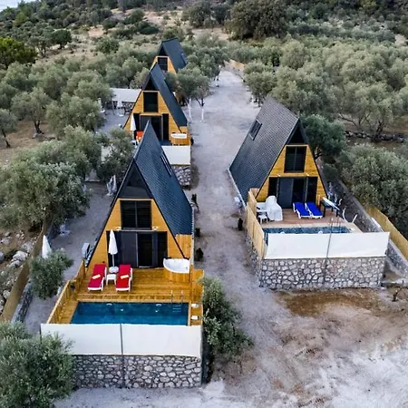 Pataratinyhouse Villa