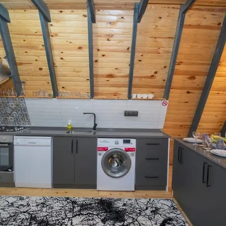 Pataratinyhouse *
